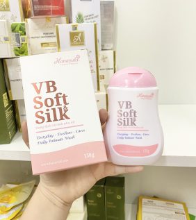 Dung dịch vệ sinh Hanayuki màu hồng VB Soft Silk chính hãng - 8936205370360