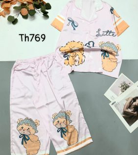 Đồ bộ satin quần lửng pijama tay ngắn cổ bẻ hoạ tiết - DBO4336